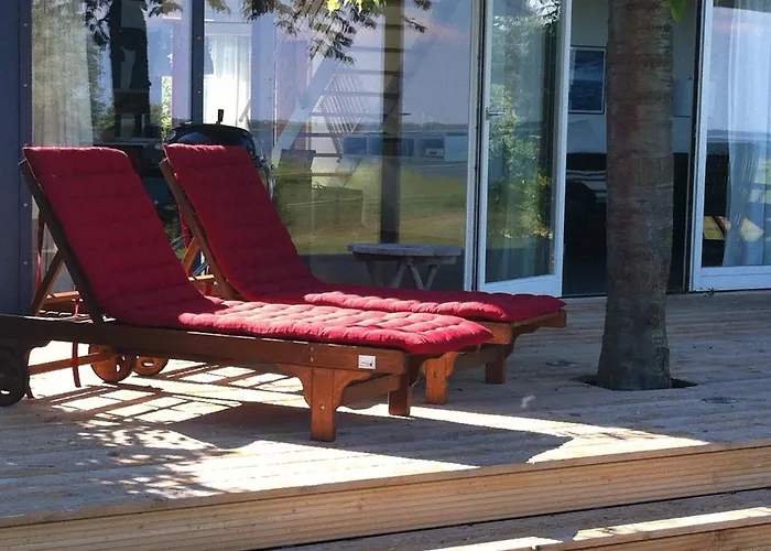 Glashaus Direkt Am Mueritzufer